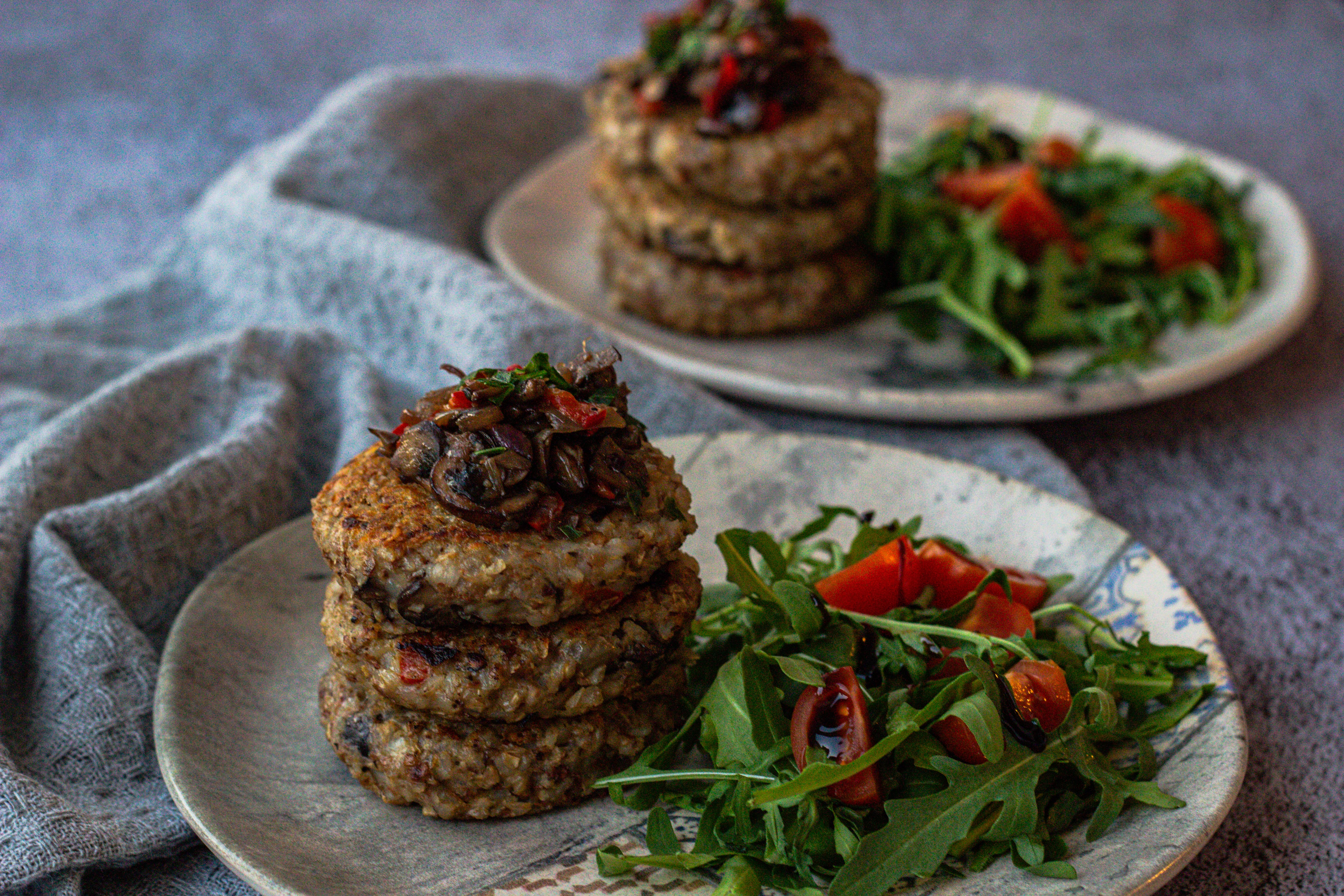 Полезные котлеты из гречки с шампиньонами